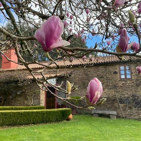 Casa Rural con precioso jardín cerca de la playa en Valdoviño Exterior foto